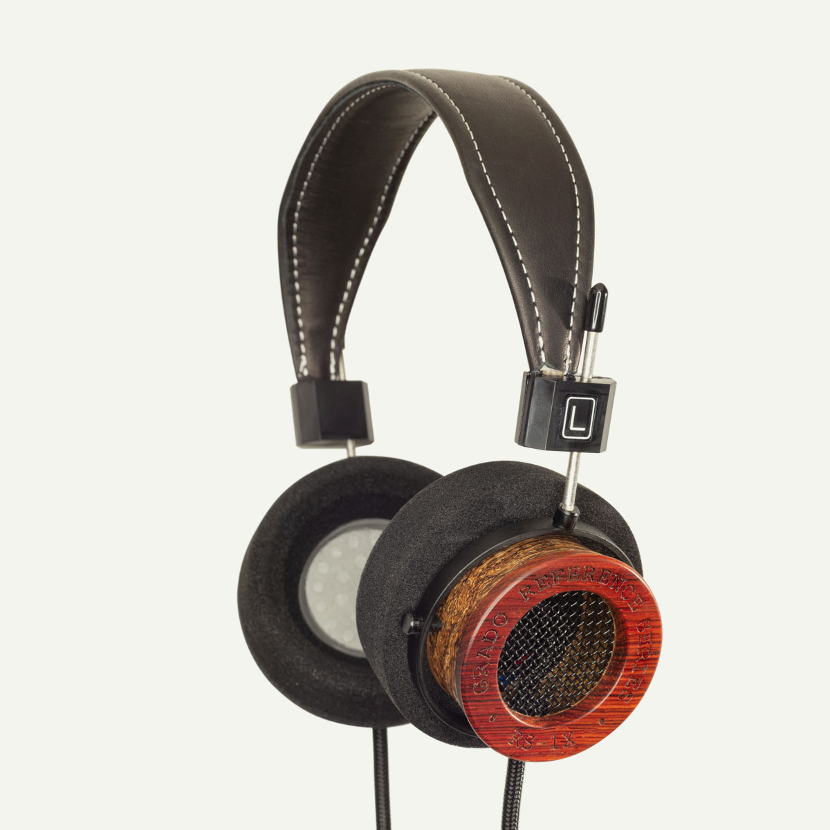 Photo of RS1X Headphones taken from a 3/4 view with a transparent background.